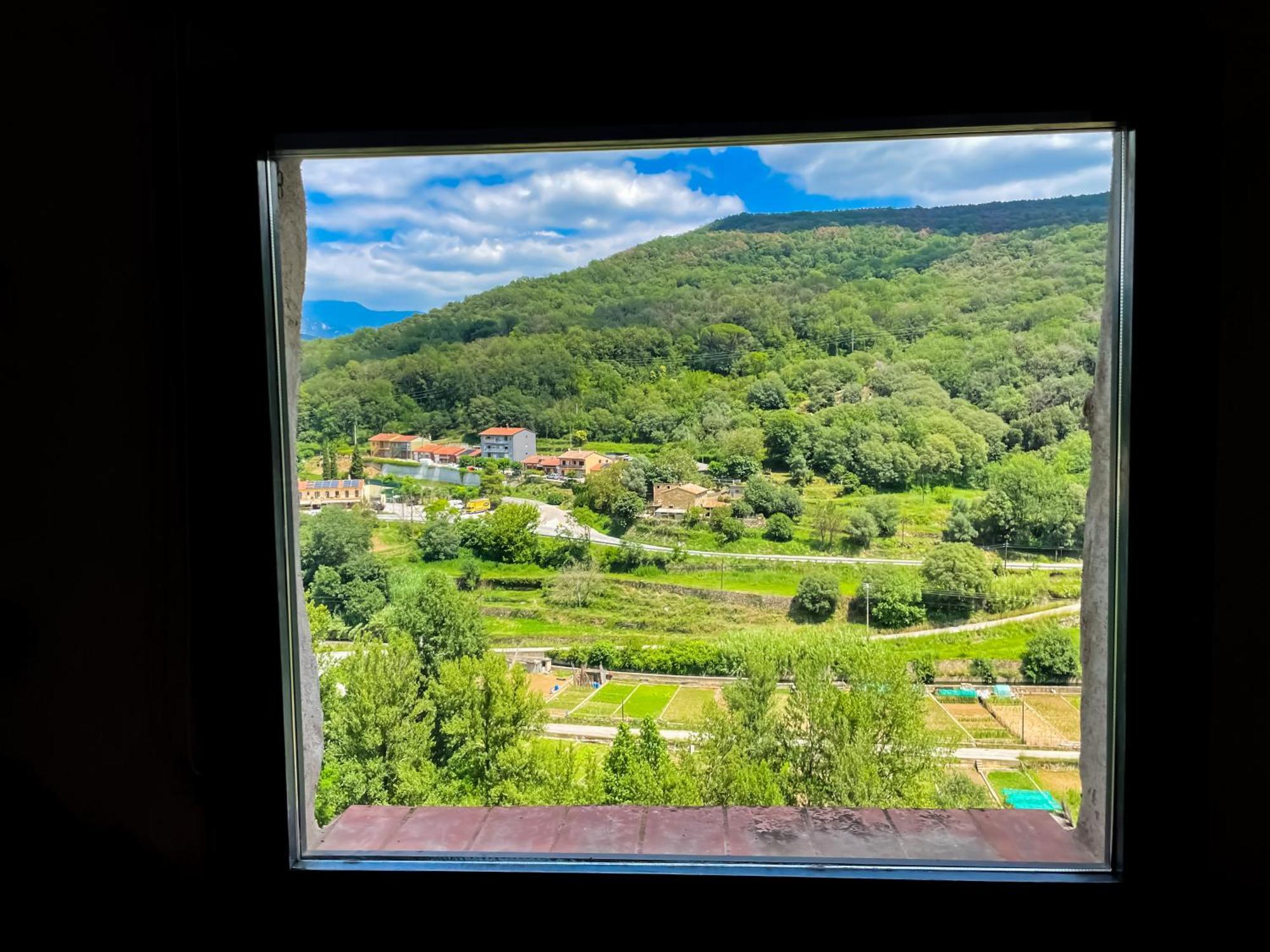 Can Castell Castellfollit de la Roca Room photo